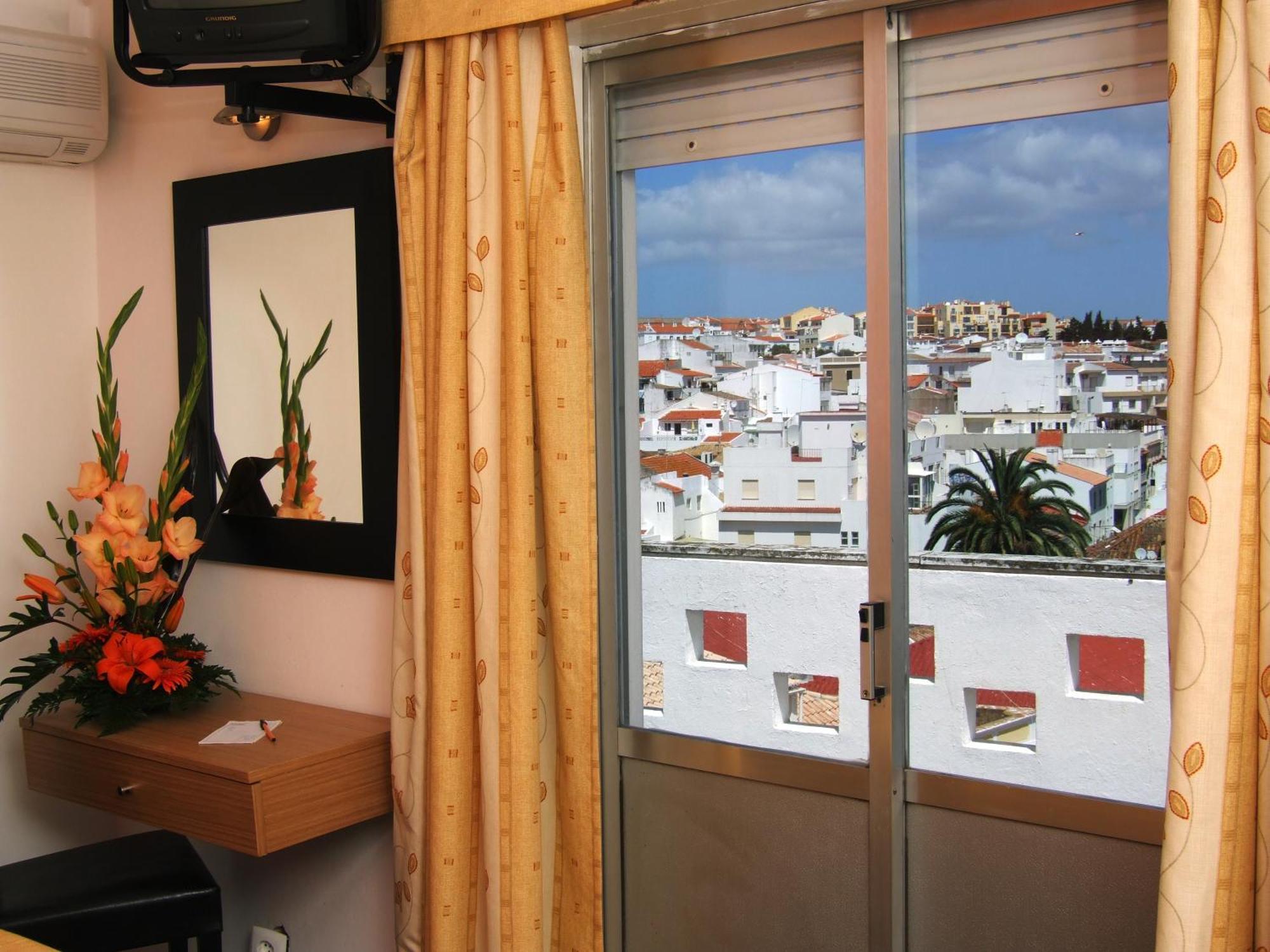 Hotel Riomar Lagos Kültér fotó